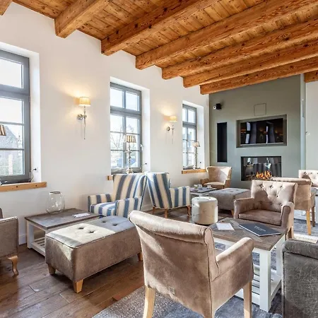 Achterum Boutique Hotel 4*